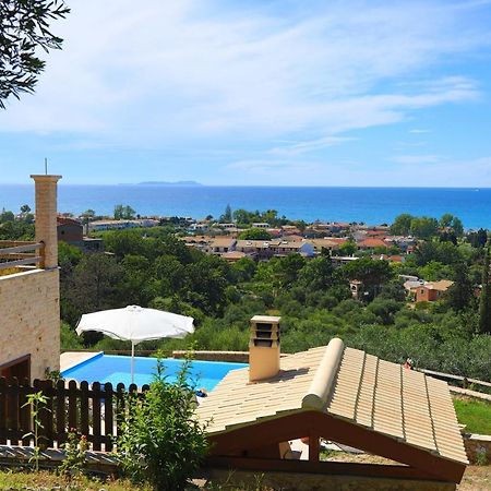 Villa Dersea Ахараві Екстер'єр фото